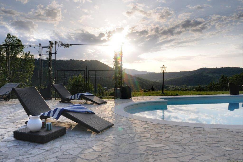 Exclusive Villa Parrano - Countryside With Pool ภายนอก รูปภาพ