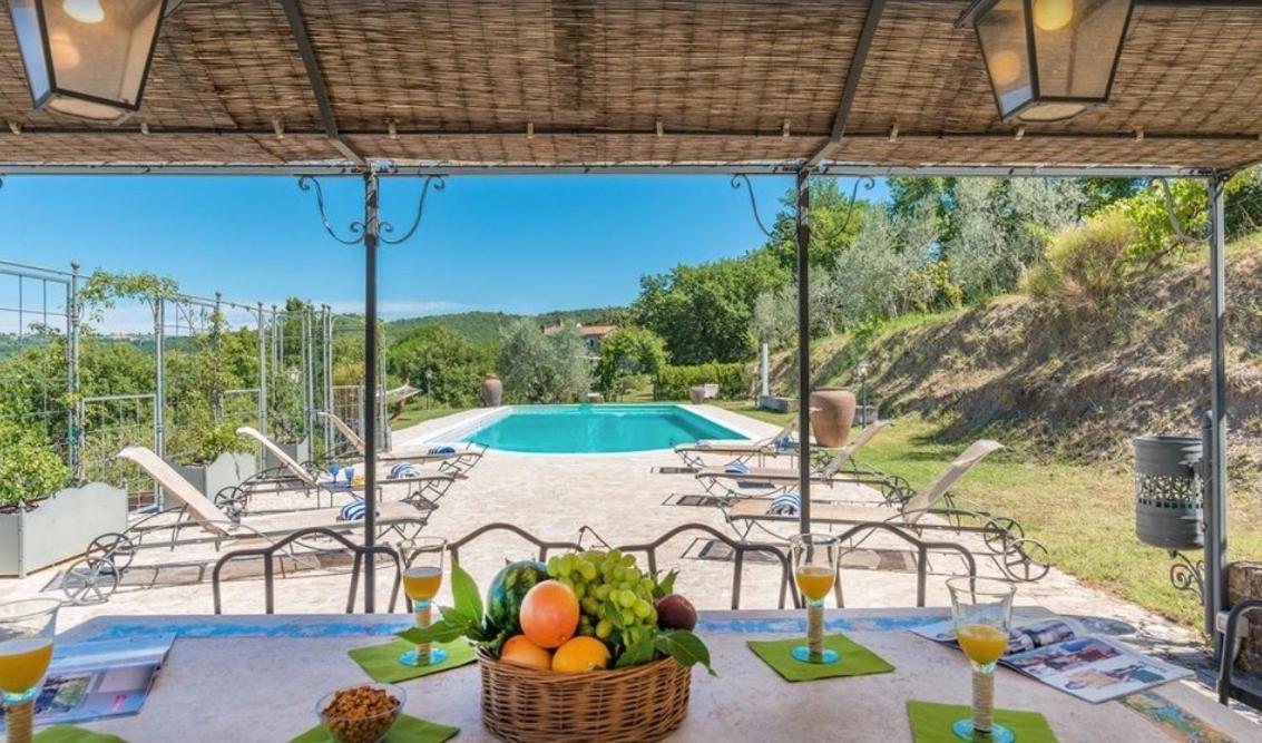 Exclusive Villa Parrano - Countryside With Pool ภายนอก รูปภาพ