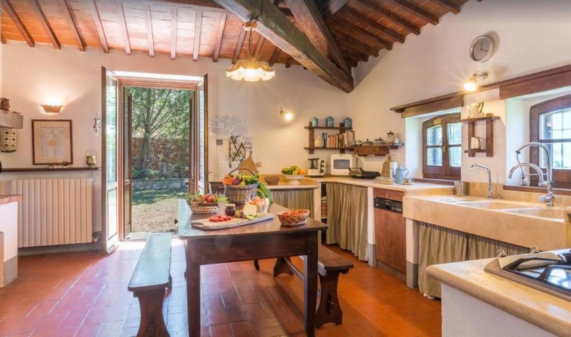 Exclusive Villa Parrano - Countryside With Pool ภายนอก รูปภาพ